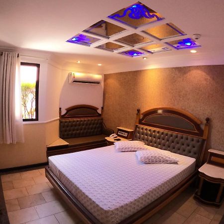 Motel Villa Di Roma (Adults Only) Guarujá Zewnętrze zdjęcie